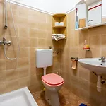 Apartman Laura *