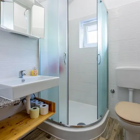 Laura Apartament
