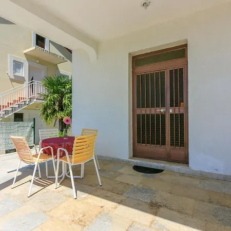 Laura Apartman