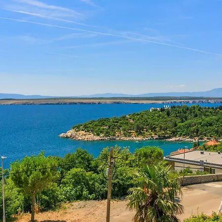Laura Apartman *